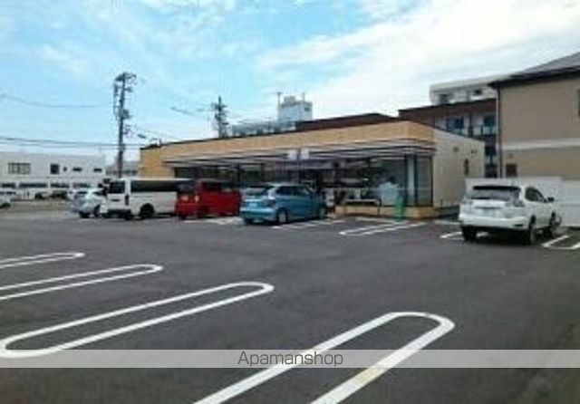 コンビニ　セブンイレブン和合町一丁目店（コンビニ）まで60m