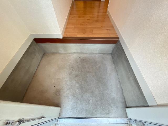 玄関　玄関（イメージ）