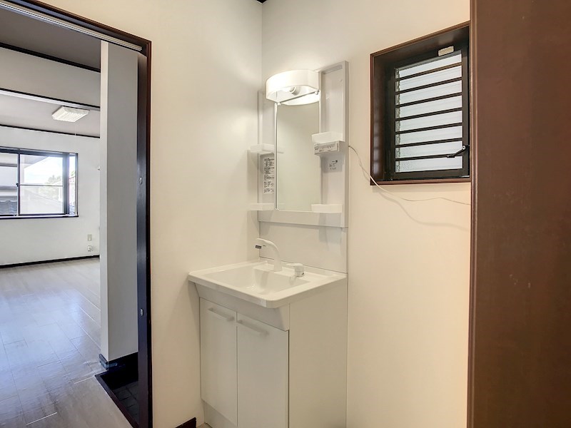 洗面設備　※他の部屋参照※