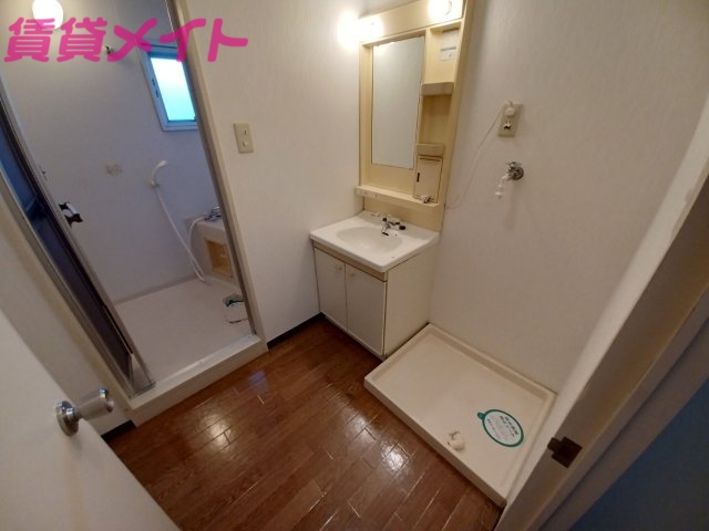 洗面設備　同物件別室写真