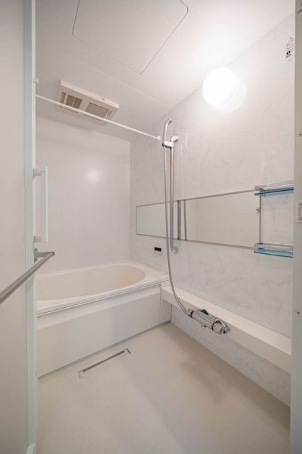 バス・シャワールーム