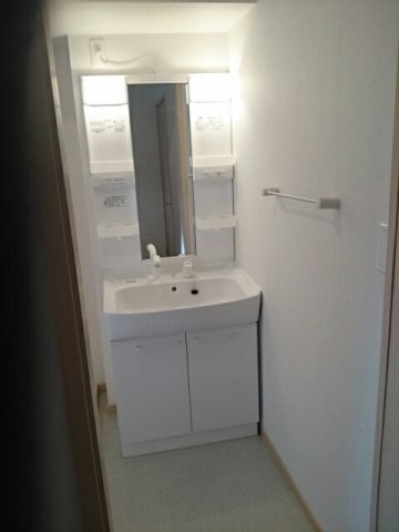 洗面設備　【ＮＭＯＮ　Ｄ】スペースが確保できる洗面所です