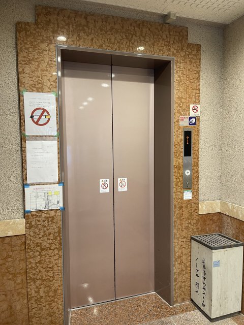 ロビー