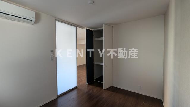 その他部屋・スペース　落ち着いて過ごせるお部屋なので、寝室にいかがでしょうか