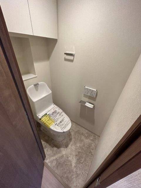 トイレ　温水洗浄便座完備