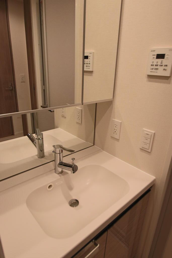 洗面設備　※別室参考写真です