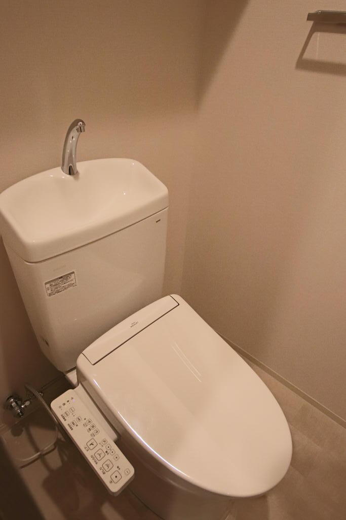 トイレ　※別室参考写真です