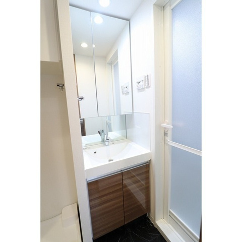 洗面設備　※別部屋参考写真