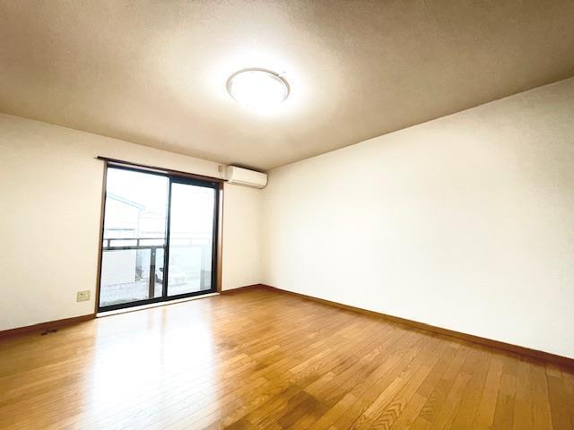 居室・リビング　同タイプ別部屋画像