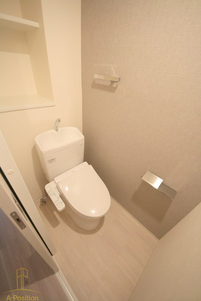 トイレ　シーズンフラッツ新町
