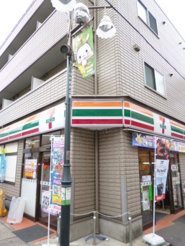 コンビニ　セブンイレブン（コンビニ）まで419m