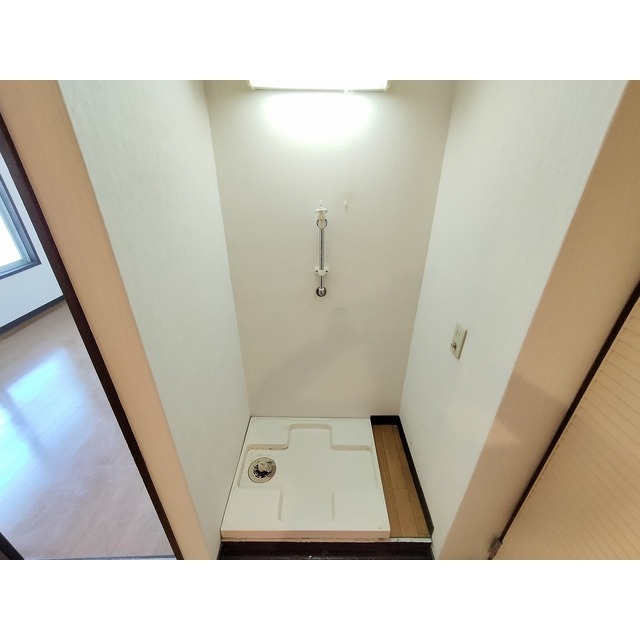 その他　洗濯機置き場