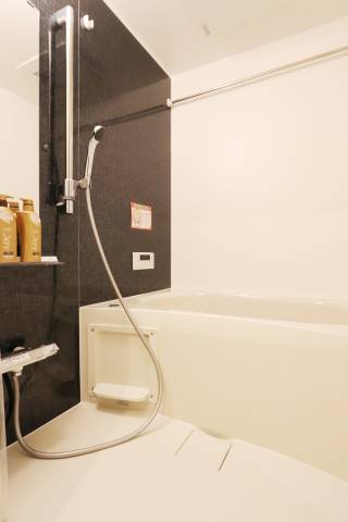 バス・シャワールーム　1日の疲れを癒しましょう