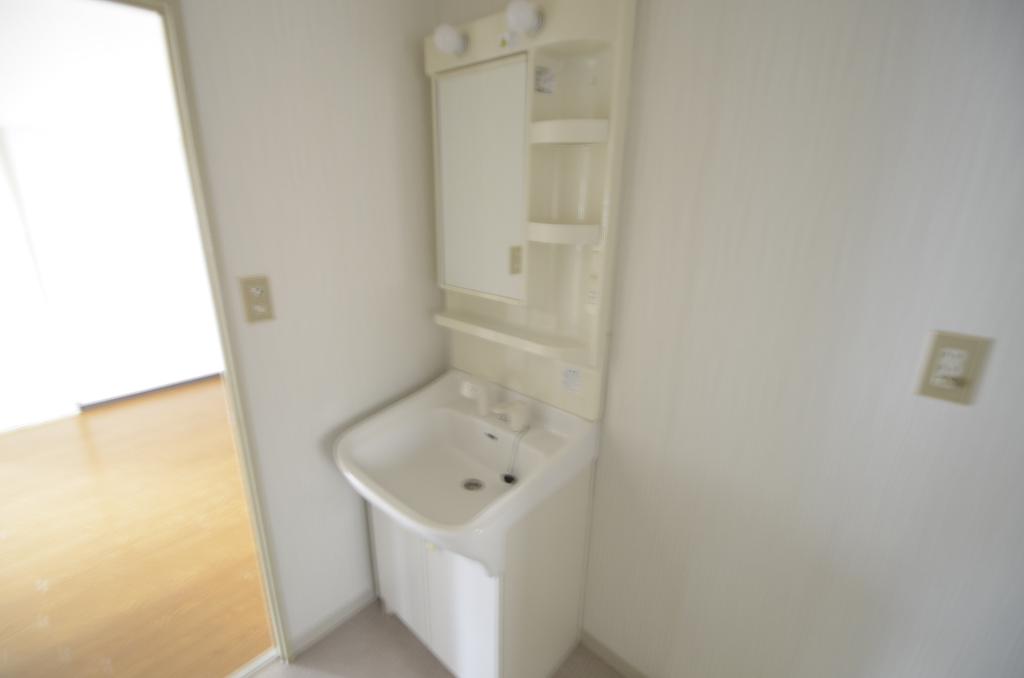 洗面設備　洗髪洗面化粧台