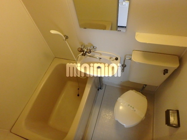 バス・シャワールーム　換気口