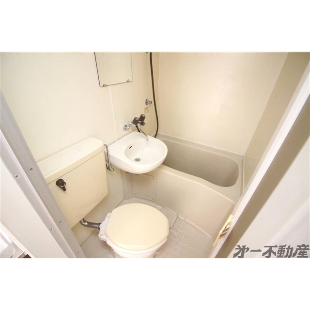 バス・シャワールーム　バスルーム