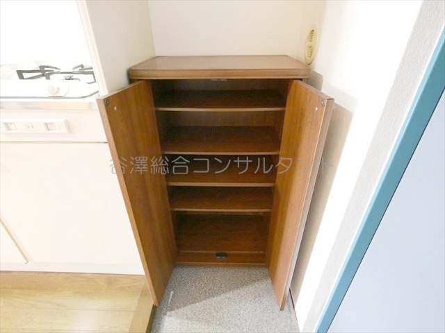 玄関　シューズボックス