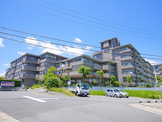 建物外観　落ち着いた雰囲気の外観です