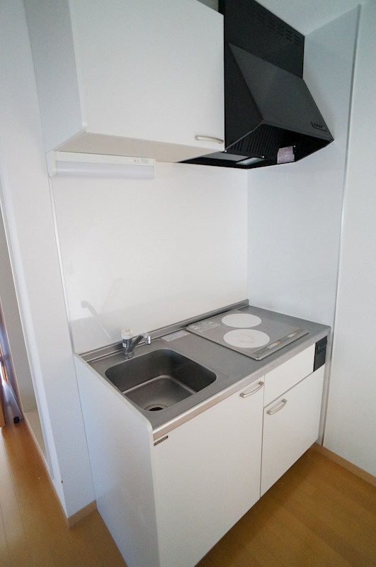 キッチン　掃除のしやすいIHシステムキッチン。