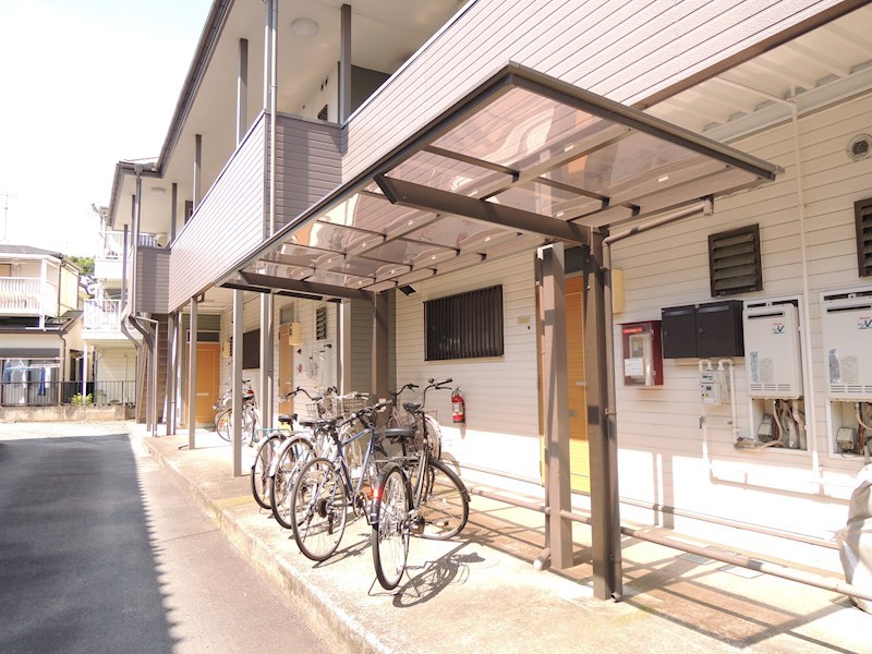 その他共有部分　屋根付きの駐輪場