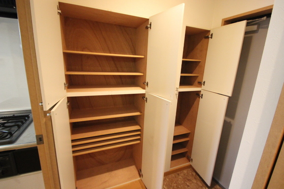 玄関　※別部屋の写真です