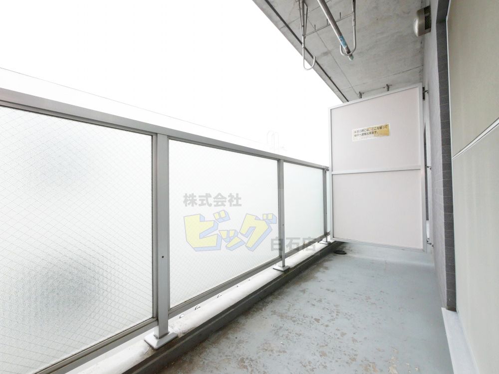 バルコニー　広々玄関です♪