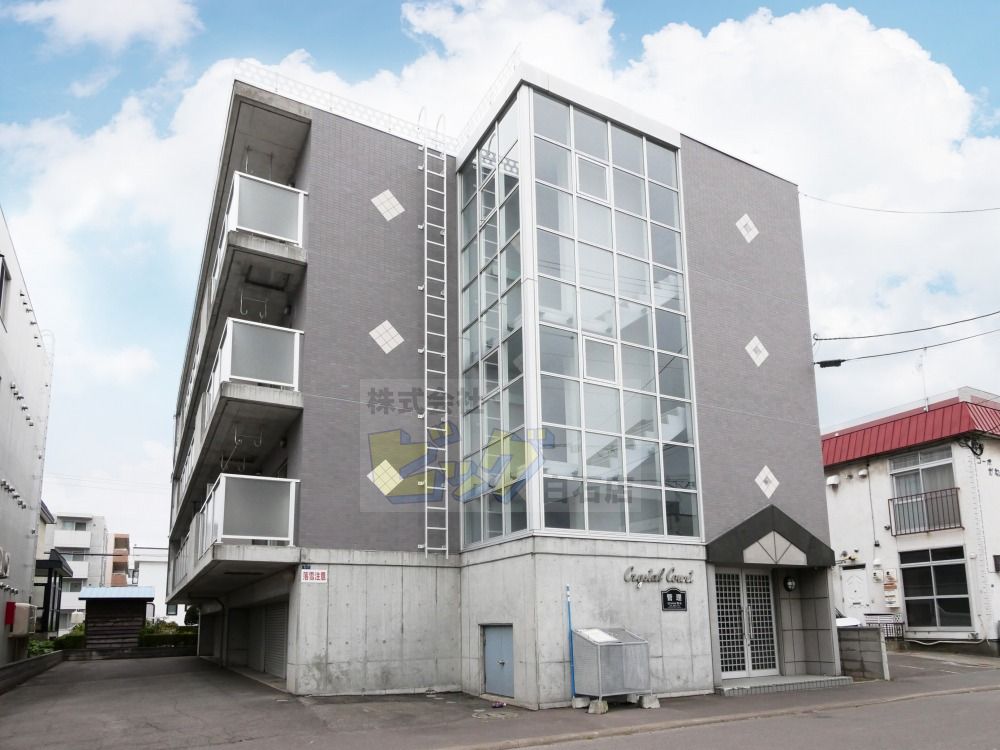 建物外観　バルコニー付きの１ＬＤＫマンションです♪