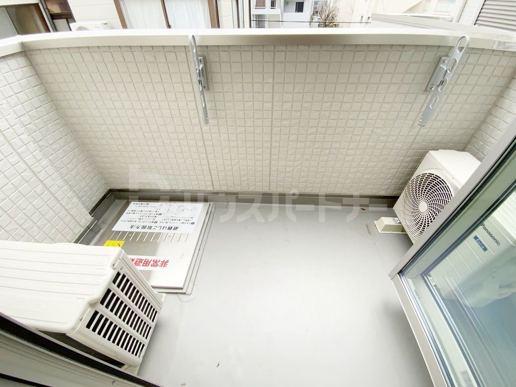 バルコニー　バルコニー