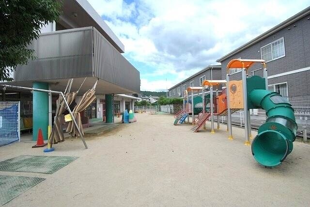 幼稚園・保育園　亀山みどり保育園（幼稚園・保育園）まで825m