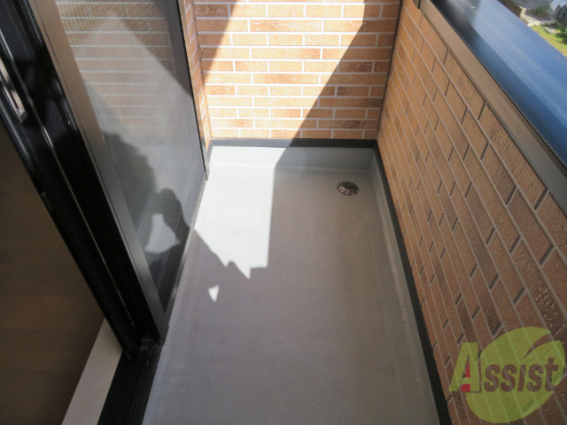 バルコニー　バルコニーです。たまには景色を楽しんではいかがでしょうか。