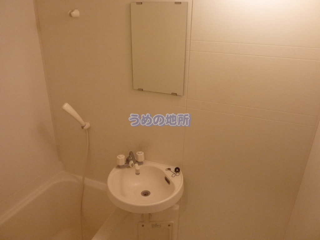 洗面設備　P1540476　ロゴ圧縮済