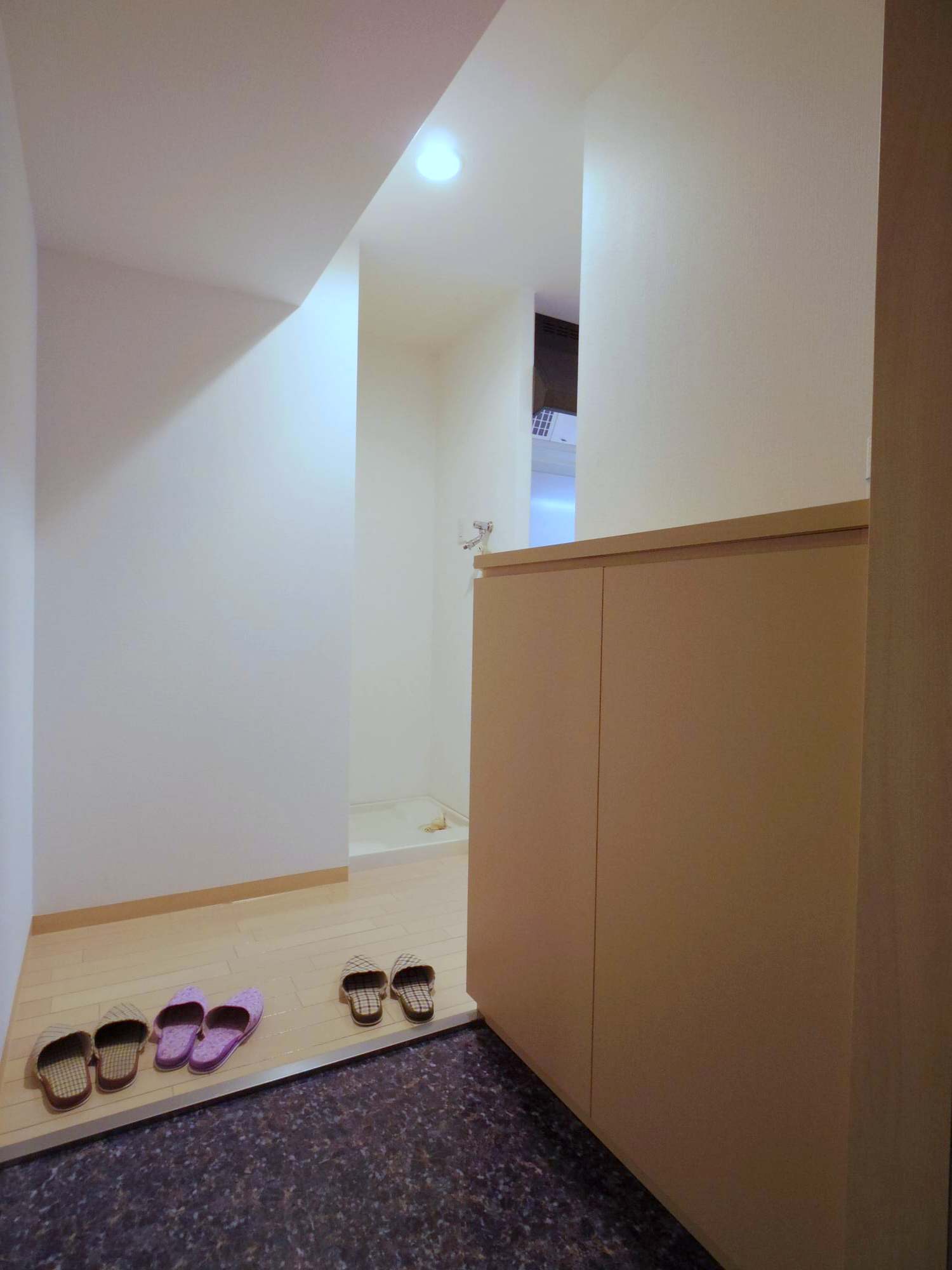 玄関　ヴィラタワー谷町