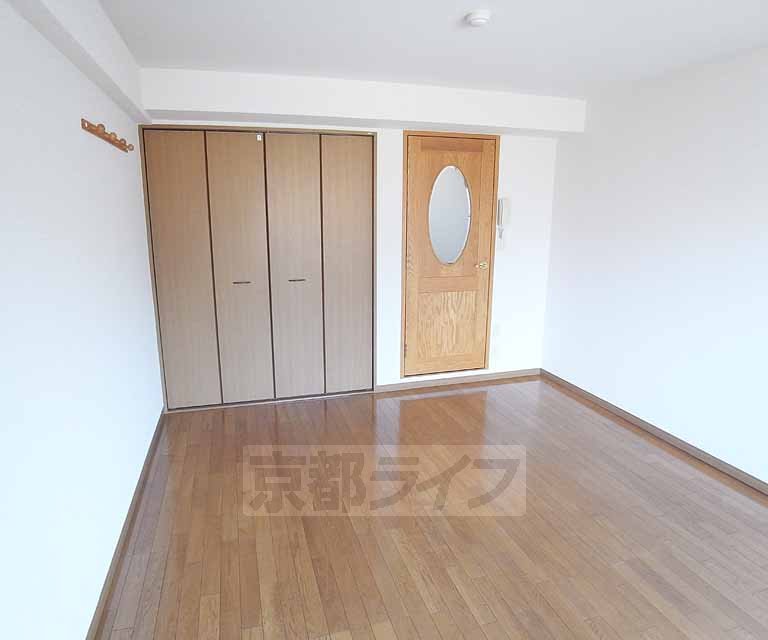 居室・リビング　横幅も広く、家具の配置がしやすいです！