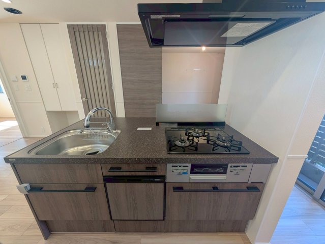 エントランス　★広々エントランス★