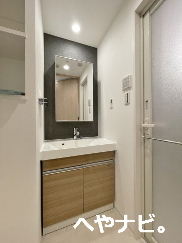 洗面設備　※別階層写真です。