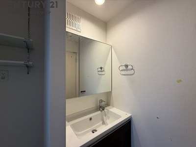 洗面設備　室内洗濯機置き場付きで便利！