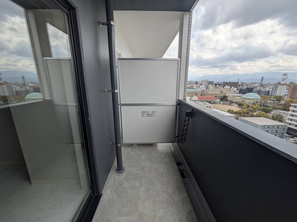 バルコニー　バルコニー