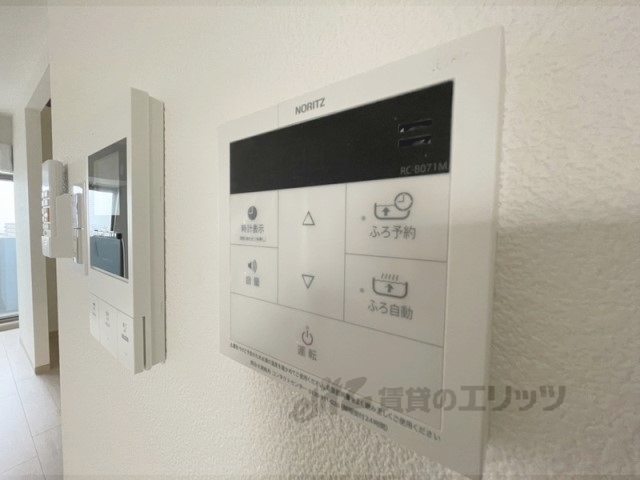 その他設備　給湯器リモコン
