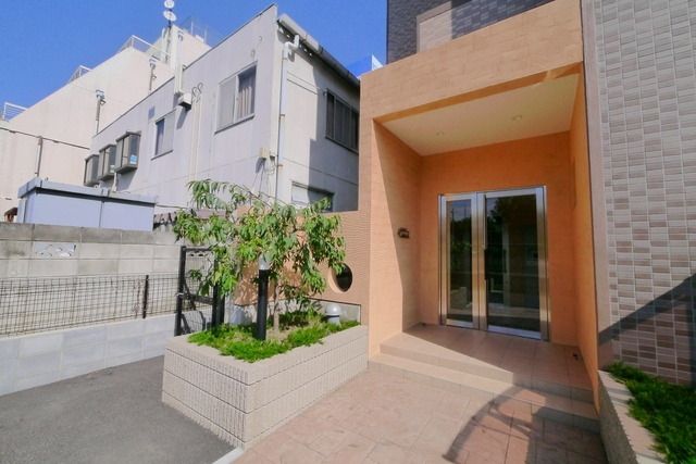 エントランス　建物エントランス