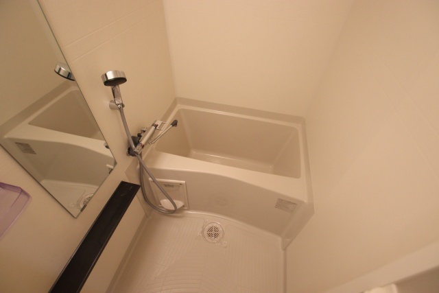 バス・シャワールーム　※別室の参考写真の為、現況優先です。