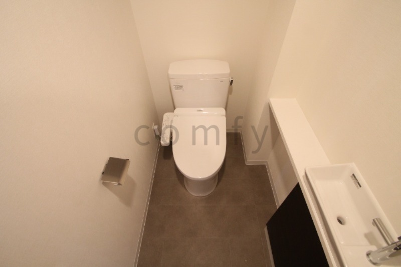 トイレ　ウォシュレット付きトイレ