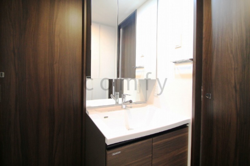 洗面設備　独立洗面台