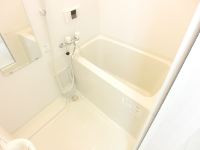 バス・シャワールーム　お風呂で毎日の疲れもスッキリ♪