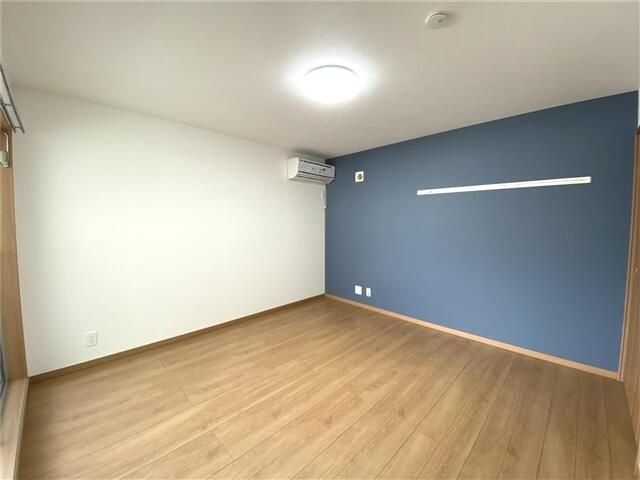 その他　同メーカー施工例(壁の色は3枚目参照)