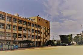 中学校　西宮市立甲武中学校（中学校）まで629m