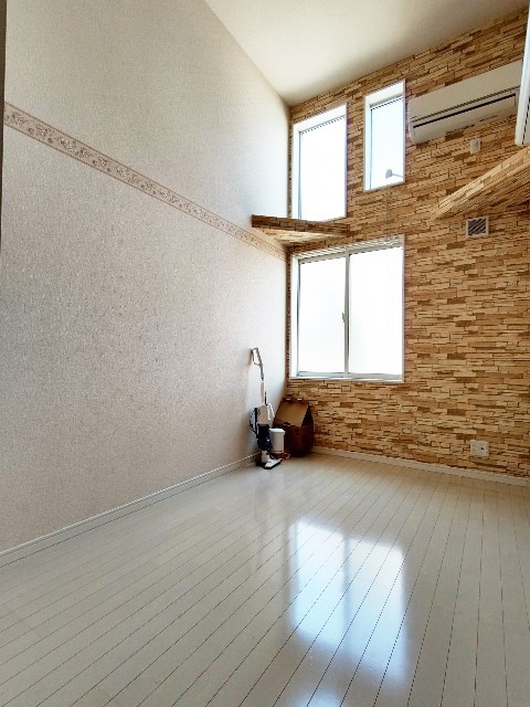 居室・リビング　同仕様タイプ