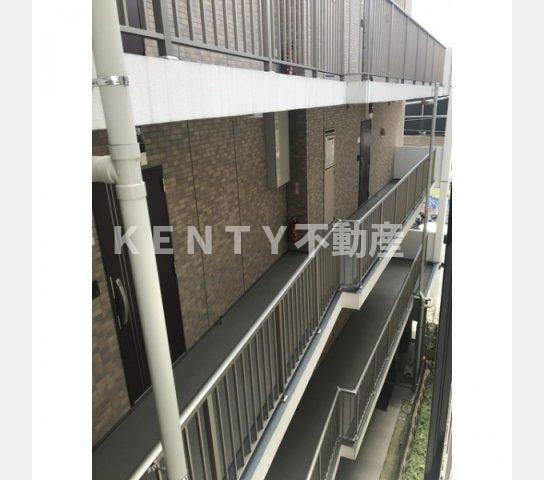 その他共有部分　その他画像3F共用廊下（階段から撮影）