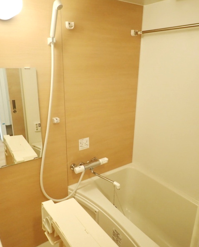 バス・シャワールーム　浴室