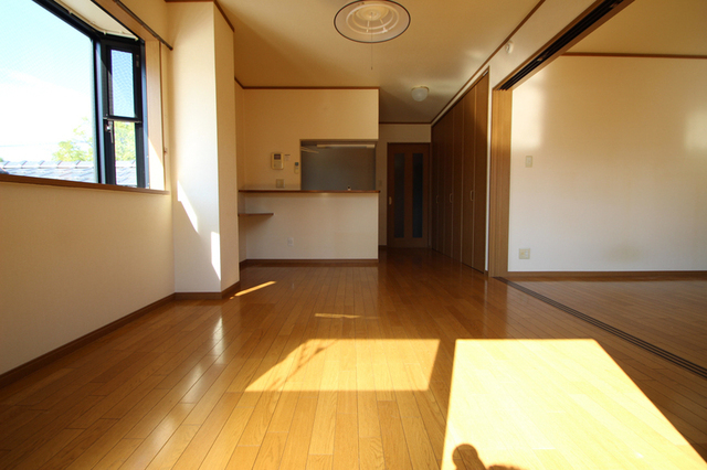 居室・リビング　※別室の参考写真の為、現況優先です。