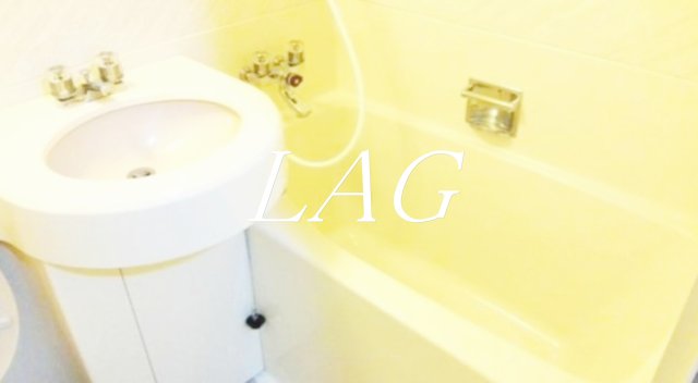 バス・シャワールーム　お風呂です。